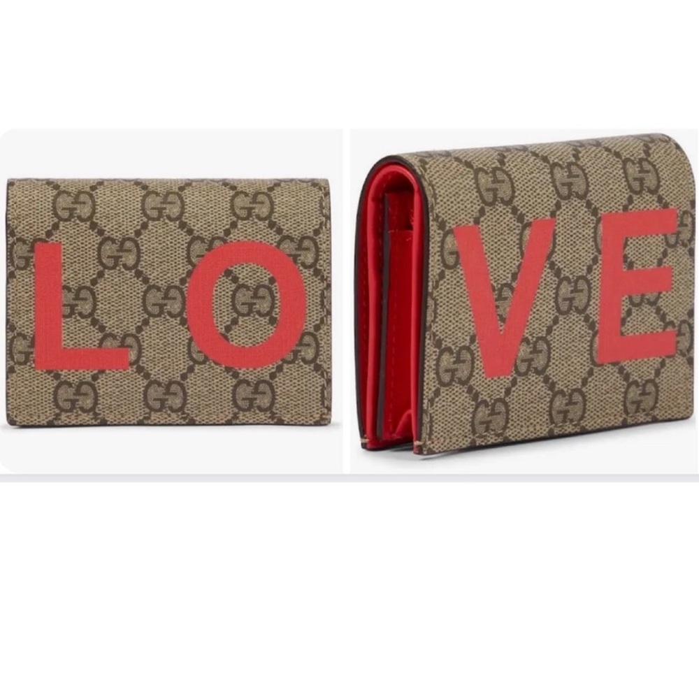 GUCCI GG Supreme 'LOVE' Wallet with Branded Dustbag, Box and Ribbon